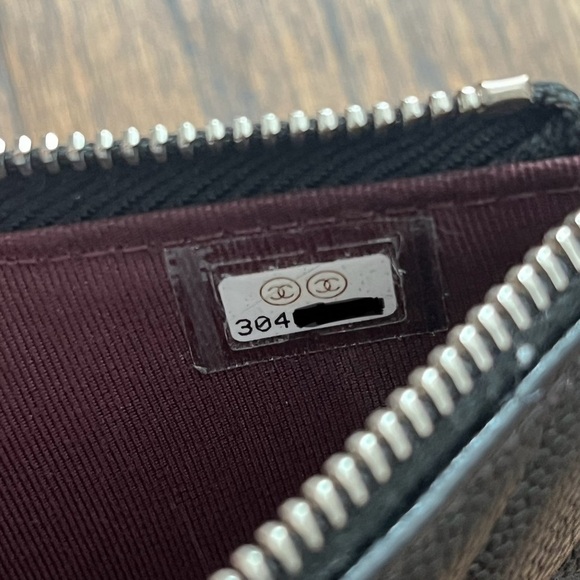 Chanel Classic Phone Case Pouch Quilted Caviar - Picture 3 of 14